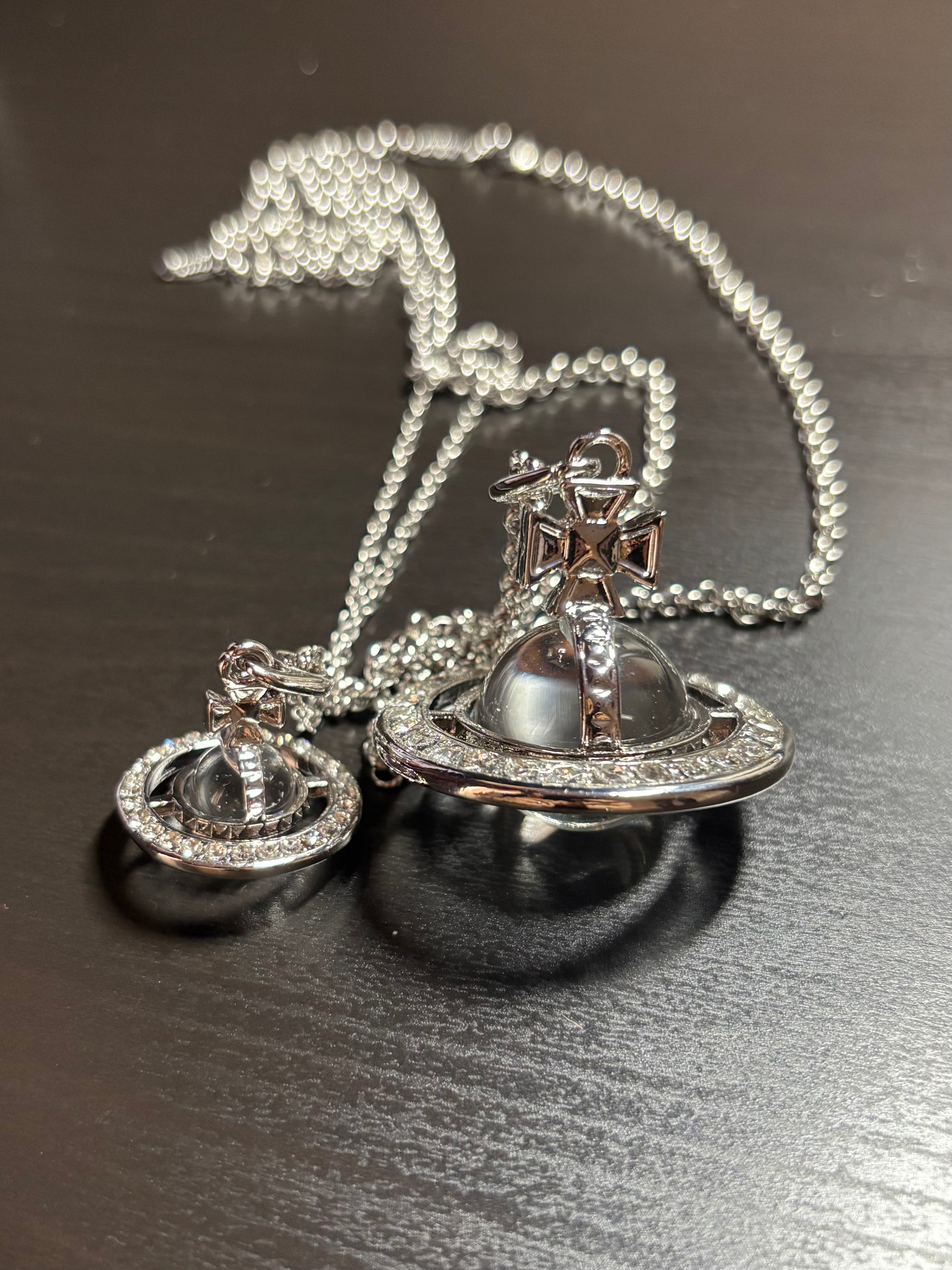 Vivi Transparent Orbs