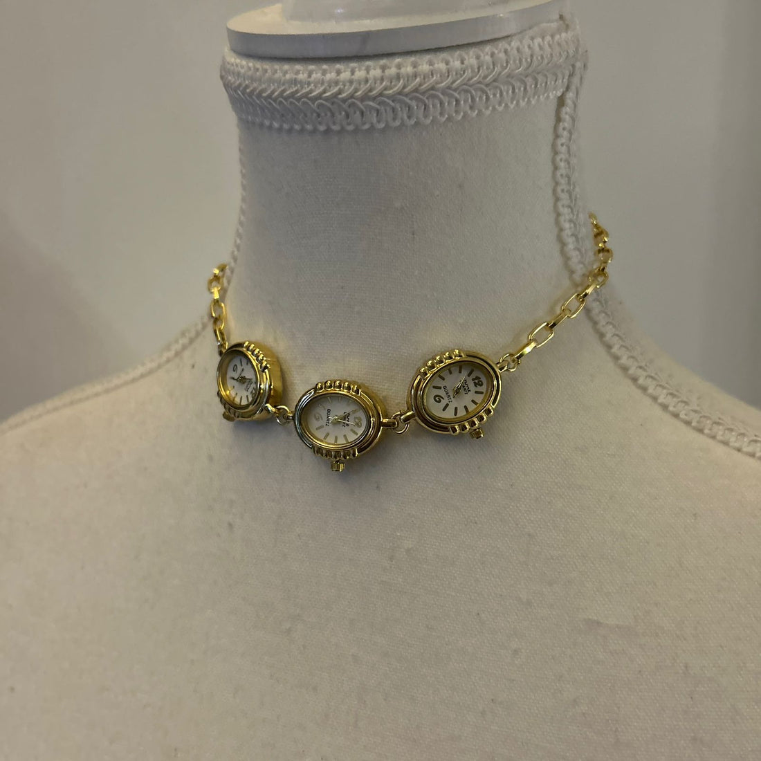 Watch Choker
