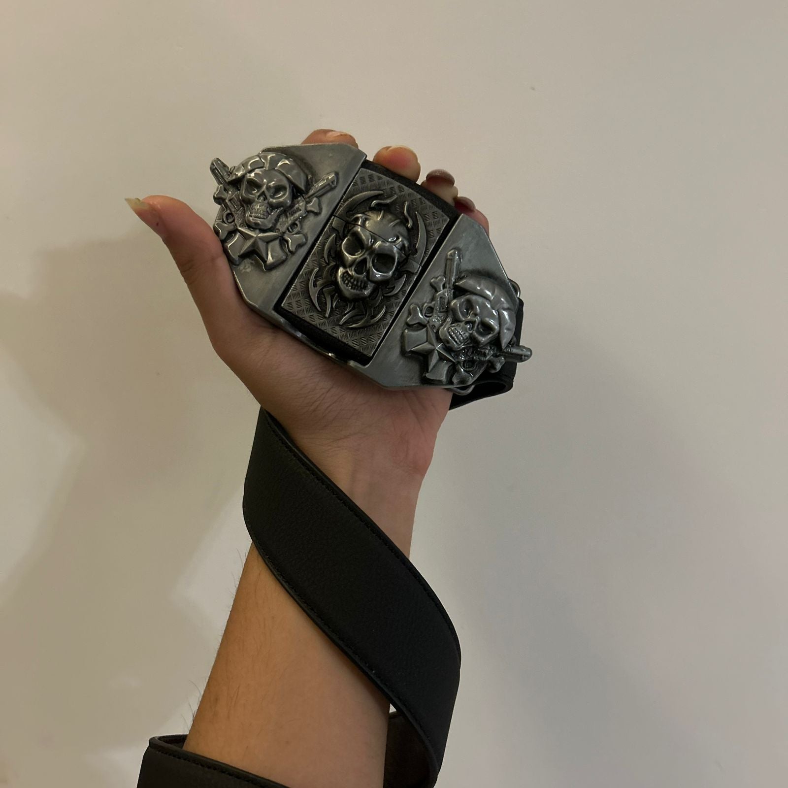 Skull Gun Ligher Belt