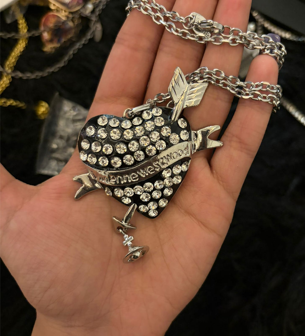 Vivi Black Heart Necklace