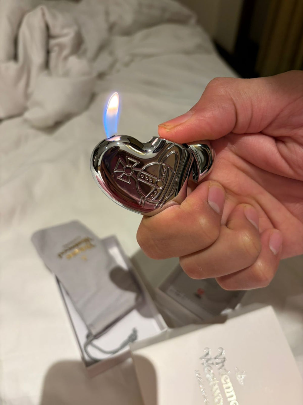 Vivi Heart Lighter