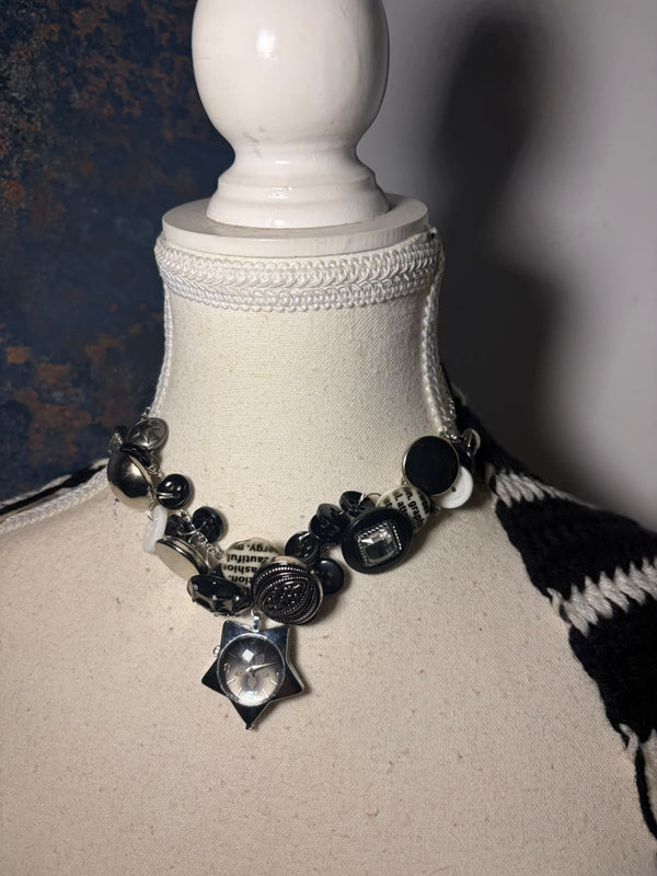 Star Button Choker