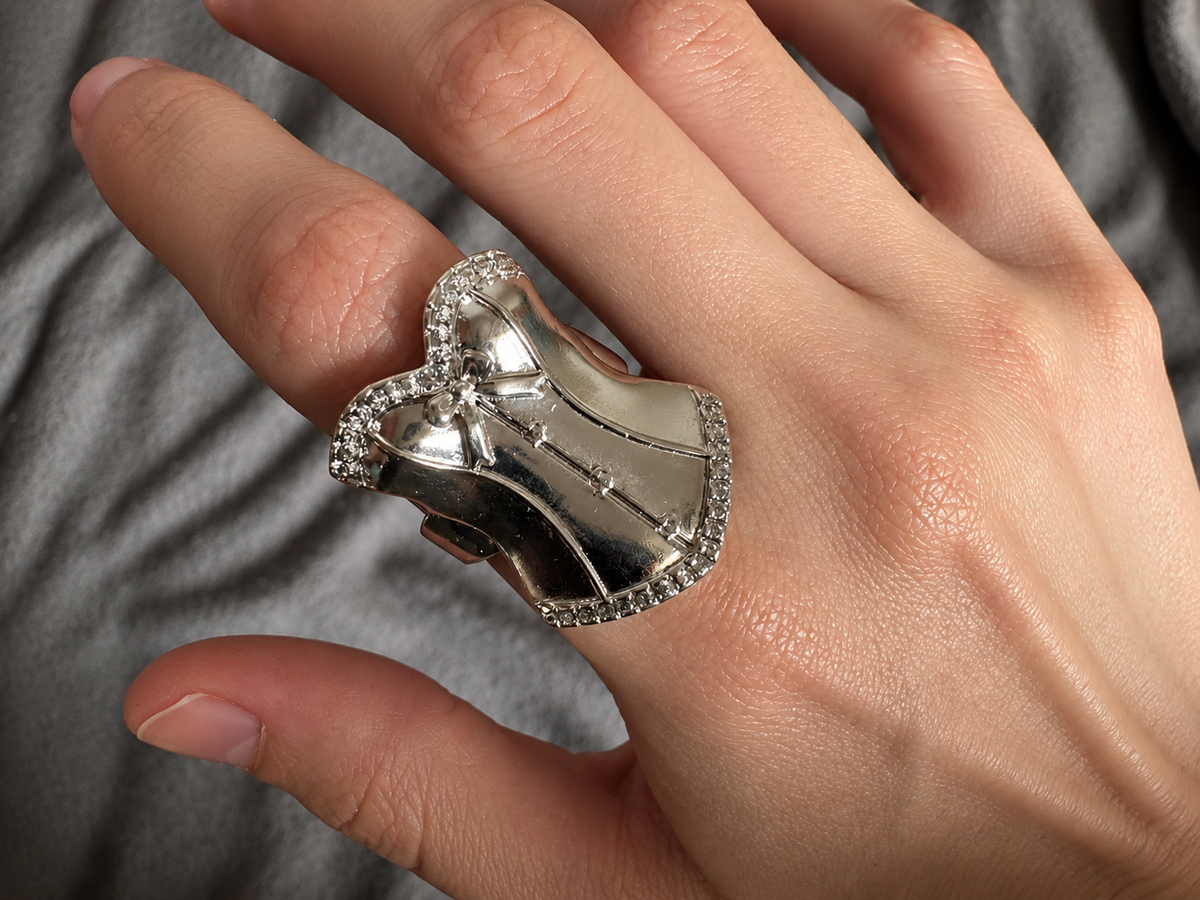 Corset Ring